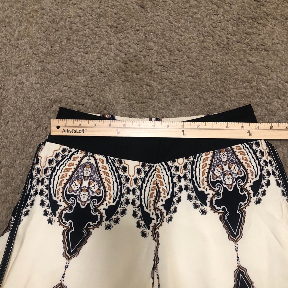 Women's Wide-Leg Printed Palazzo Pants - Black & WhiteXS - Picture 11 of 11